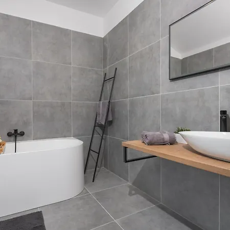 New Luxury Themis Istria Private Heated Pool *