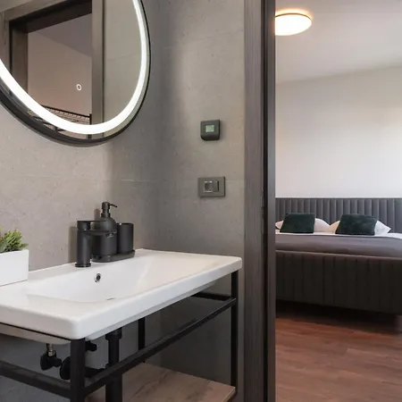 New Luxury Themis Istria Private Heated Pool ヴィラ Kršan